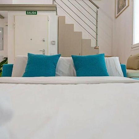 2Bedroom Duplex In Hortaleza Near Metro Madrid Exterior foto