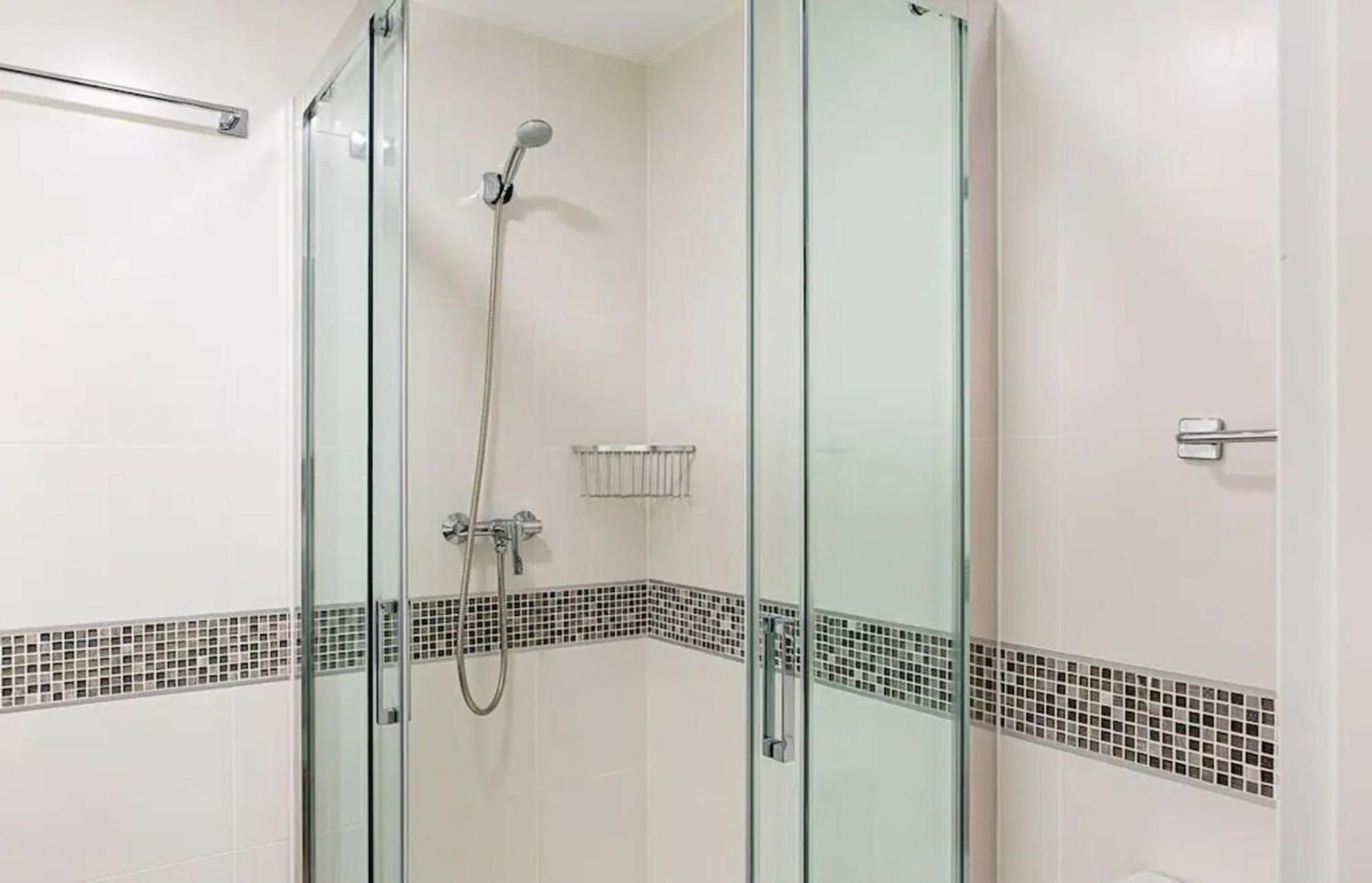 2Bedroom Duplex In Hortaleza Near Metro Madrid Exterior foto